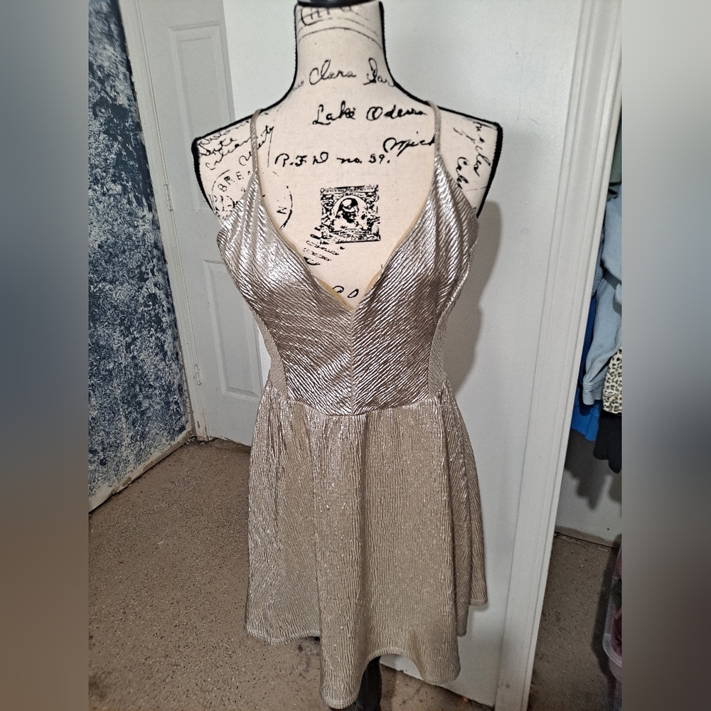 Rue21 open back dress